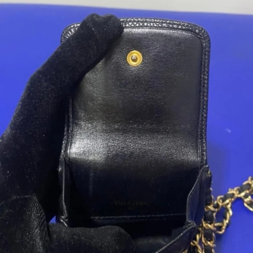 CHANEL 1995 Stitch Case Caviar PM Pochette